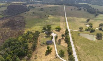 24352 State Hwy Ee, Aurora, MO 65605