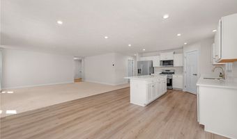 129 Eagle Cir, Amherst, OH 44001