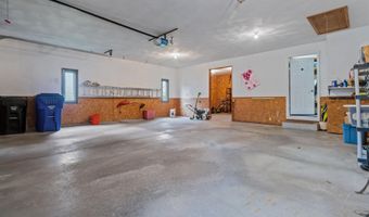 1022 E CAPITOL Dr, Appleton, WI 54911