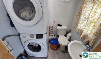 909 N 6th St, Allentown, PA 18102