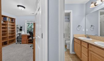 61042 Chamomile Pl, Bend, OR 97702