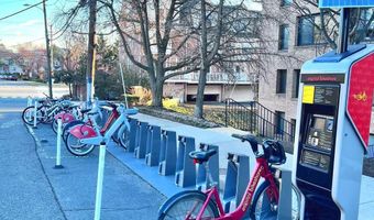 2030 N ADAMS St 1008, Arlington, VA 22201