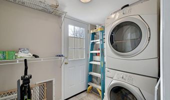 300 Hurley Ave, Bayville, NJ 08721