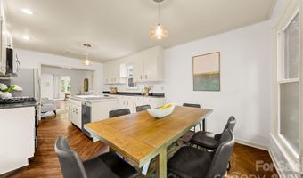2220 Arnold Dr, Charlotte, NC 28205