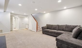 6332 N CAPITOL St NW, Washington, DC 20011