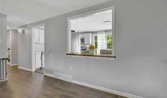 1102 Queens Mill Rd, Aliquippa, PA 15001