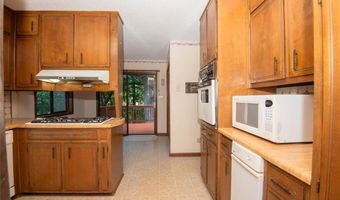 3570 Castlehill Ct, Tucker, GA 30084