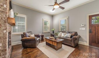 723 E 35th St, Charlotte, NC 28205