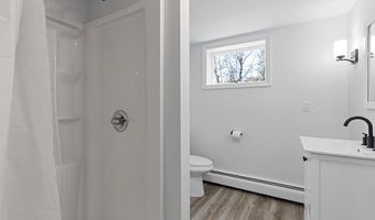 472 Dunn Rd, Belgrade, ME 04917