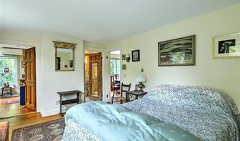 15 S Of Commons Rd, Little Compton, RI 02837