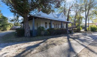 411 S Hutchinson Ave, Adel, GA 31620