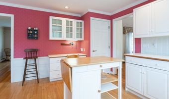 35 Hoyt Rd, Haverhill, MA 01835