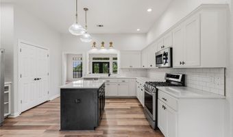 3819 TPC Dr, Alma, AR 72921