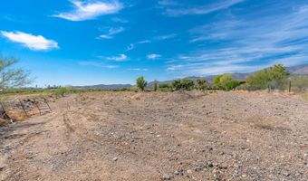 33795 S PARK Ln, Black Canyon City, AZ 85324