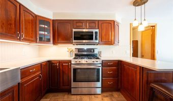 135 Alberta Dr, Amherst, NY 14226