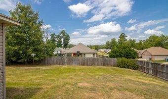 102 Riveria Cv, Benton, AR 72015