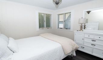 15 Treasure Rd, Narragansett, RI 02882