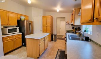 87638 TERRITORIAL Rd, Veneta, OR 97487