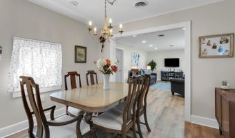 324 E End Ave, Belford, NJ 07718