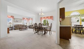 84 CHAIN Blvd, Bayville, NJ 08721