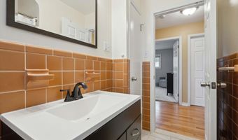 18755 Dale Ave, Allen Park, MI 48101