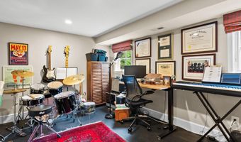 5005 ALLAN Rd, Bethesda, MD 20816