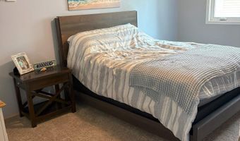 209 S Ackley St, Algona, IA 50511