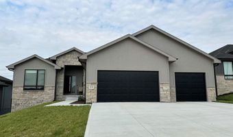 2616 N 186th St, Elkhorn, NE 68022