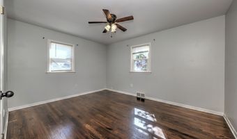 150 Hillcrest Rd, Bridgeport, CT 06606