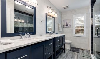 2219 Barrett Dr, Algonquin, IL 60102