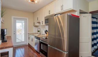 4 Newport Ave B2, Newport, RI 02840