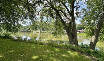 632 Oceola Dr, Algonquin, IL 60102