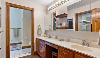 469 Mountain Ln, Albany, KY 42602