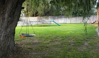 35404 N Flagstone Dr, Benton City, WA 99320