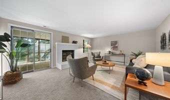 700 Auber Ridge Ct, Ballwin, MO 63011