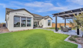 1151 E PEACH TREE Dr, Chandler, AZ 85249