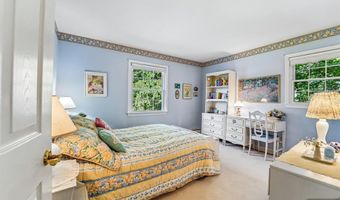 30 Arlton Ave, Allendale, NJ 07401