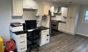 17 N Iowa Ave, Addison, IL 60101