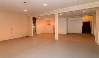 116 Segsbury Rd, Amherst, NY 14221