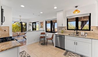 9586 Alto Dr, La Mesa, CA 91941