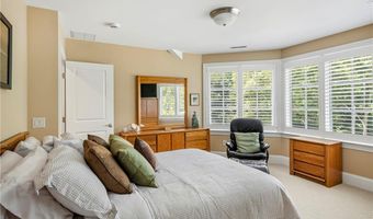 81 Quarry Rd, North Kingstown, RI 02874