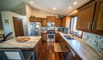 426 Creek Ave, Delano, MN 55328