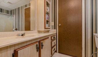 25454 PERKINS Rd, Veneta, OR 97487