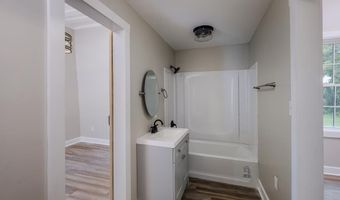100 Church St, Abbeville, SC 29620