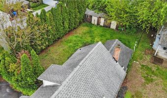 106 Providence Ave, East Providence, RI 02915