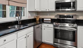 17 Sewell St, Ashland, MA 01721