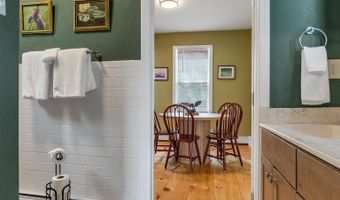 51 Grove St, Bartlett, NH 03812
