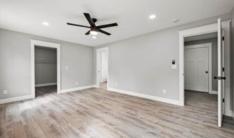 633 Streamside Ave, Hermon, ME 04401