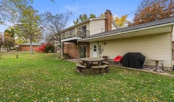 5122 Elizabeth Ln, Almont, MI 48003