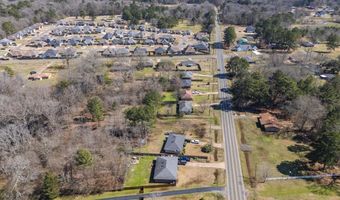 900 5th St, Benton, LA 71006